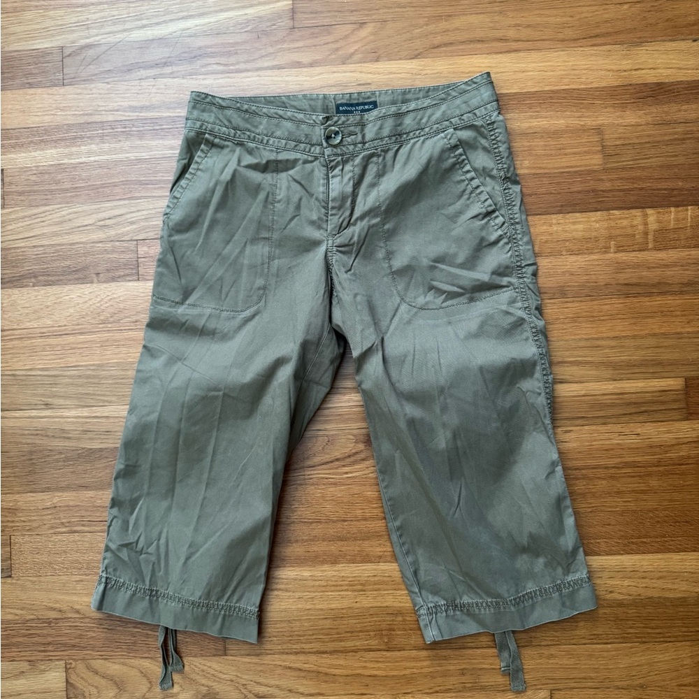 Banana Republic Olive Green Capris